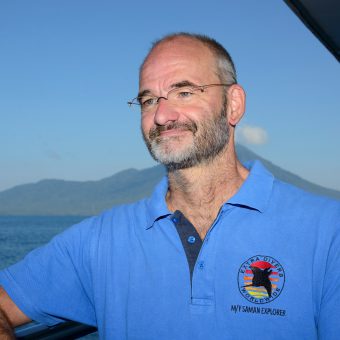 Meeresbiologe Barney Seier übernimmt die Gästebetreuung auf der "Liburan Paradise".