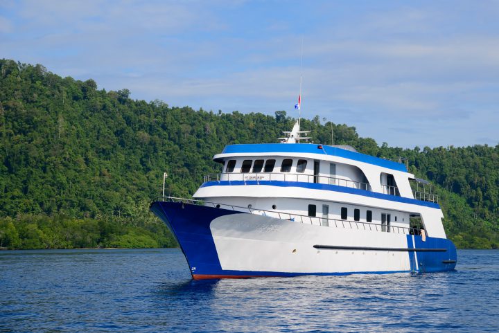 Die "Liburan Paradise" kreuzt als einziges Schiff im Gebiet Süd-Halmahera. Foto: Extra Divers