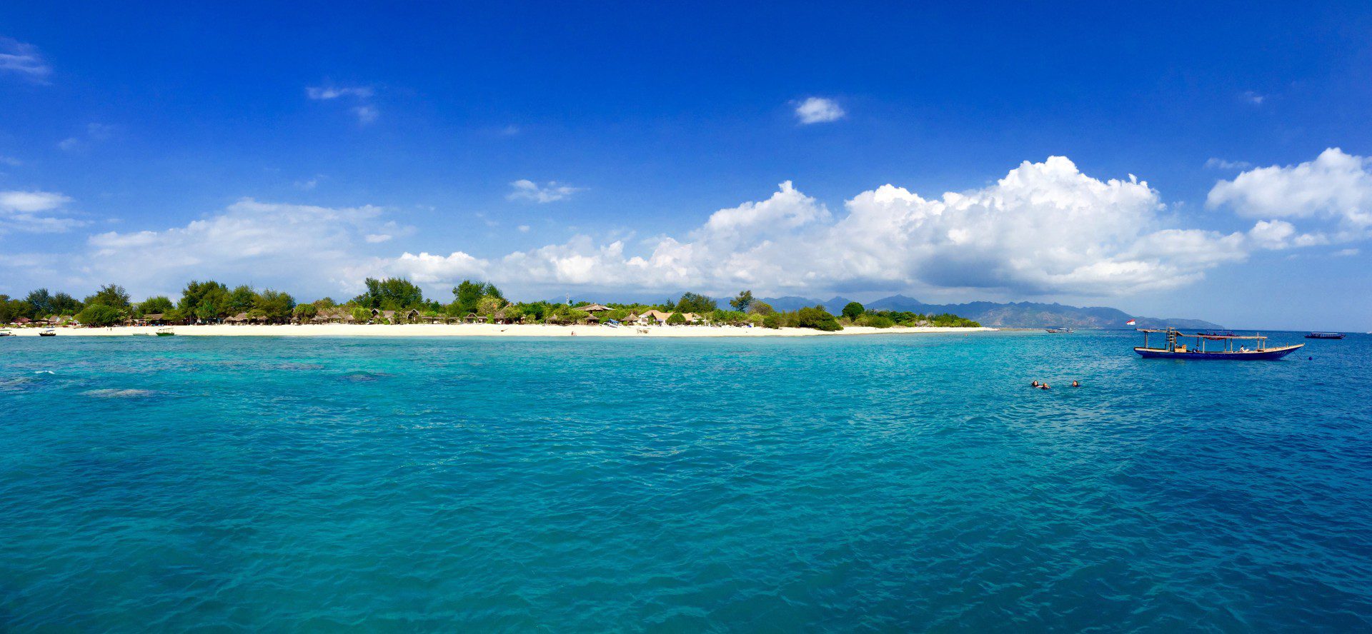 Die Gili Inseln sind ein Paradies für Taucher und Weltreisende: Glasklares Wasser und feinsandige Strände machen die kleinen Inseln zu einem tropischen Paradies. Foto: Sascha Tegtmeyer