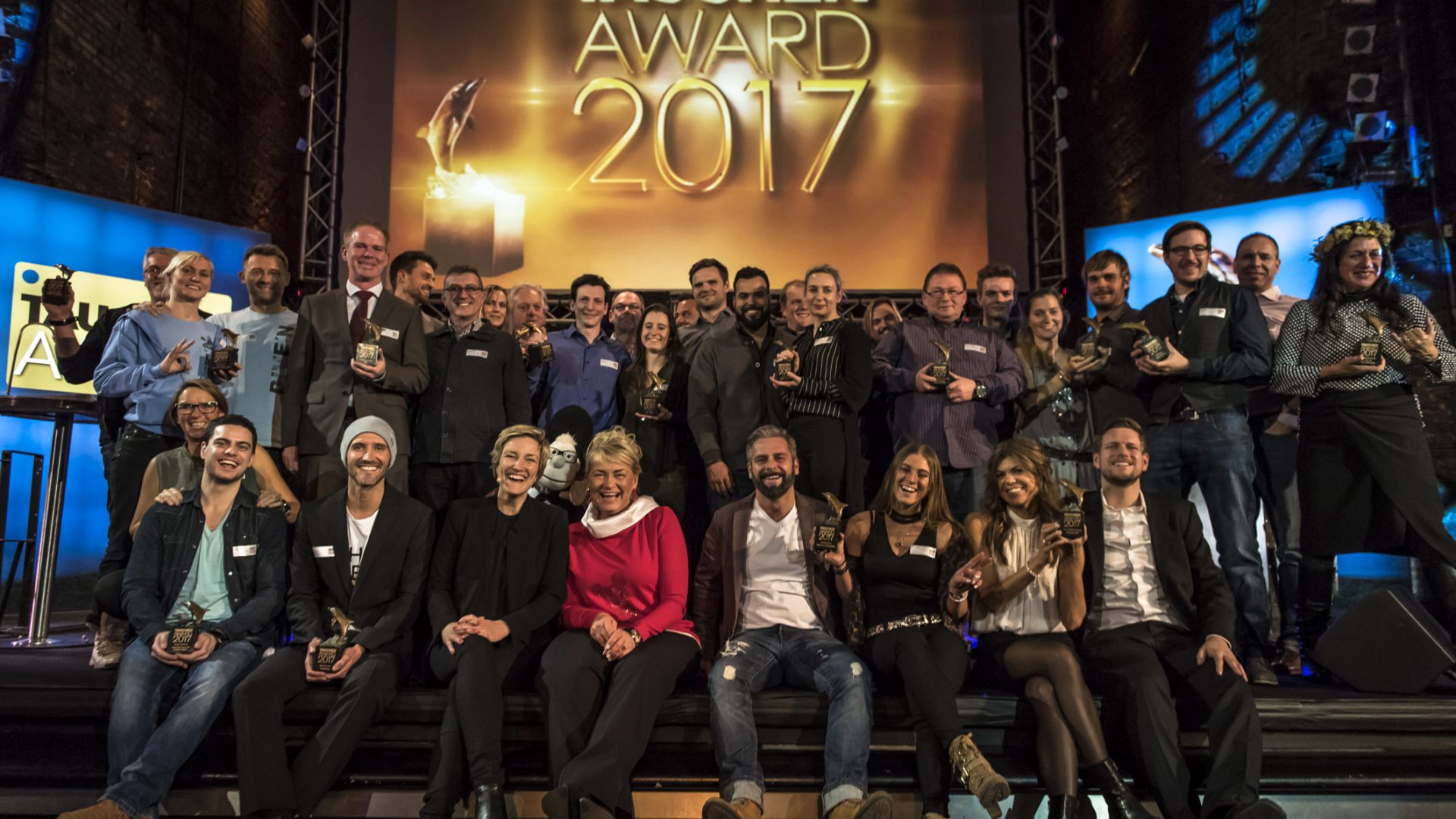 Glückliche Gesichter: Das sind die Gewinner des 19. TAUCHEN-Awards....
