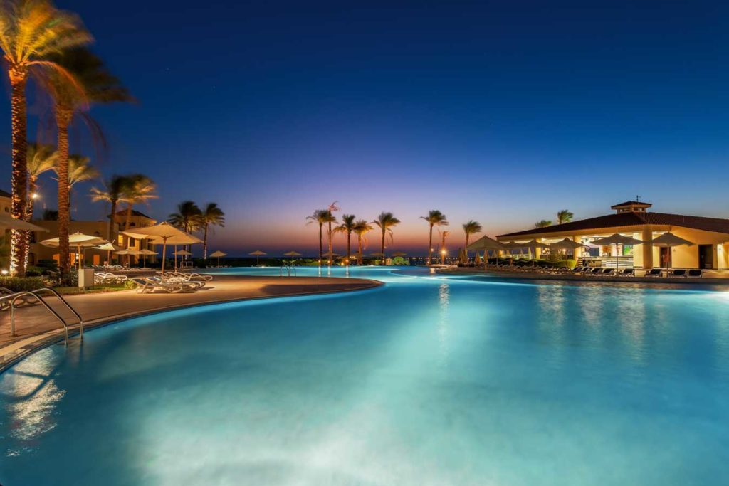 Im Cleopatra Luxury Resort wird Urlaubern viel geboten. Es gibt mehrere Pools, viele Sport- und Wellnessangebote, Unterhaltungsprogramme sowie mehrere Restaurants und Bars. Foto: Cleopatra Luxury Resort