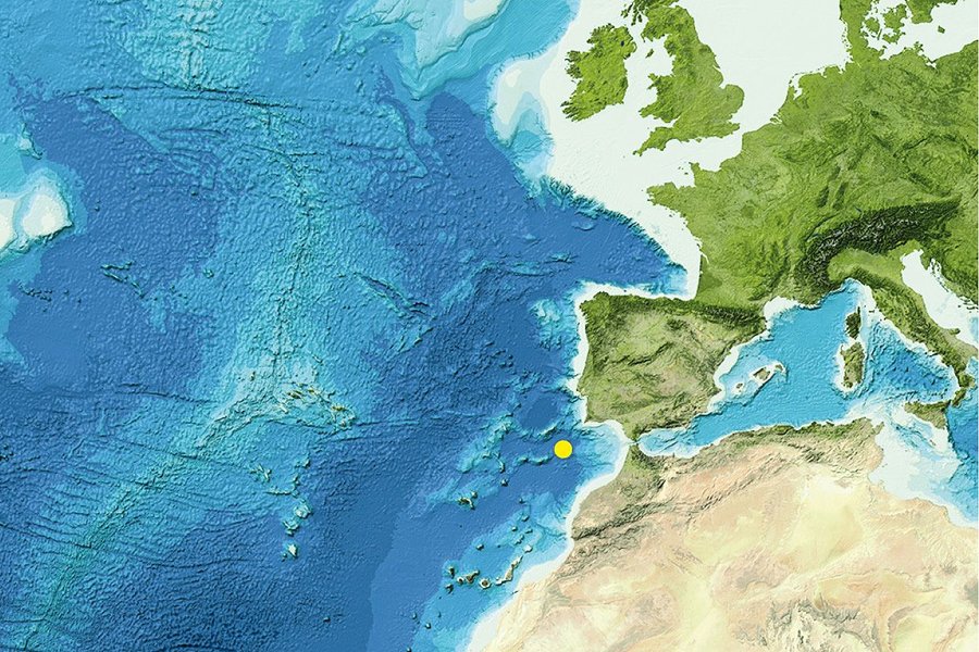 Das Untersuchungsgebiet liegt rund 200 km südwestlichen der portugiesischen Südküste. Image reproduced from the GEBCO world map 2014, www.gebco.net