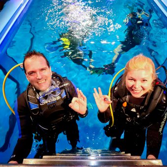 Die boot Düsseldorf ist als weltweit größte Boots- und Wassersportmesse alljährlich im Januar der „In-Treffpunkt“ der gesamten Branche. Rund 1.800 Aussteller, davon 860 aus dem Ausland, aus mehr als 60 Ländern werden hier vom 23. bis 31. Januar 2016 auf 220.000 Quadratmetern wieder ihre interessanten Neuheiten, attraktiven Weiterentwicklungen und maritime Ausrüstungen präsentieren.