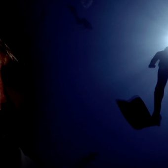 Apnoe-Profi Nik Linder spricht im Interview über Atmung und Meditation.