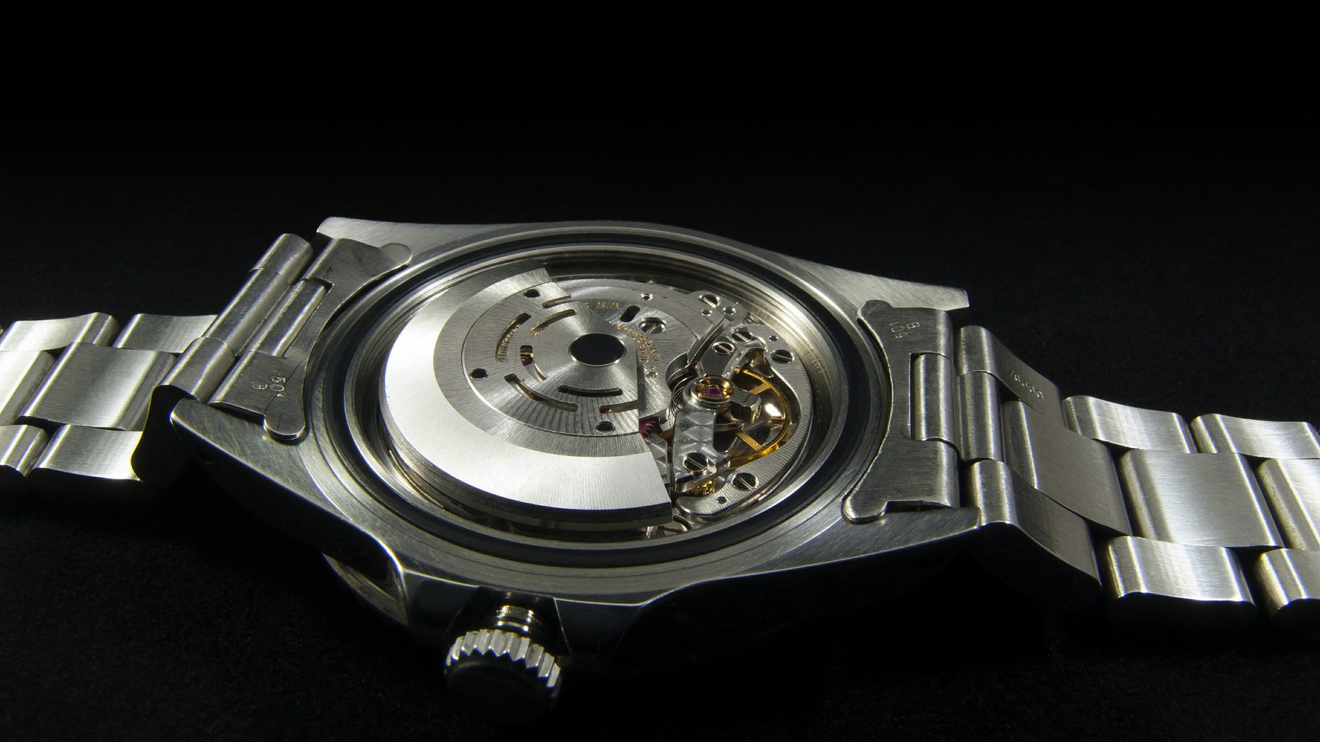 Die Frage bei der Auswahl der Taucheruhr: Automatik oder Quarz?