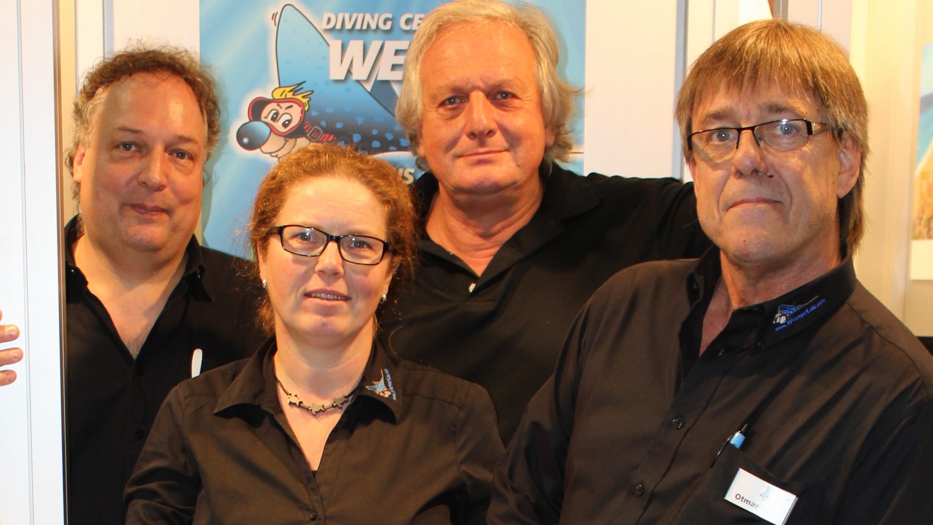 Inhaber und Namensgeber Werner Lau (3.v.l.) mit seinem InterDive-Messeteam.