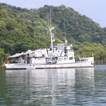 Die "R/V Planet" hat eine bewegte Geschichte und wird Euch zu unvergesslichen Tauchgängen vor Malpelo, dem "Berg der Haie", begleiten.