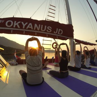 Auf der "Okyanus" geht es im Oktober für eine Woche zum Tauchen und zu Yoga-Sessions in die Türkei.