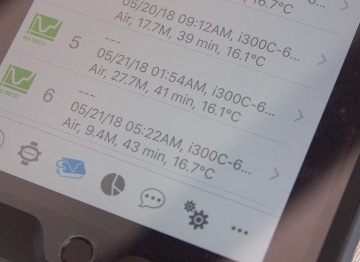 Die App von Pelagic Pressure Systems stellt die Tauchgänge sehr übersichtlich auf allen mobilen Endgeräten dar. Pelagic Pressure Systems gehört zur Aqua Lung Gruppe. Nicht nur Aqua Lung Computer können mit dieser App verbunden werden. Viele andere Hersteller, wie Hollis, Oceanic und andere nutzen die gleiche App.