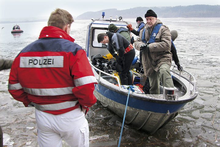 Einsatz am Simssee: Wenn die anderen Tauchergruppen überlastet sind, springen die Nürnberger auch in Südbayern ein.
