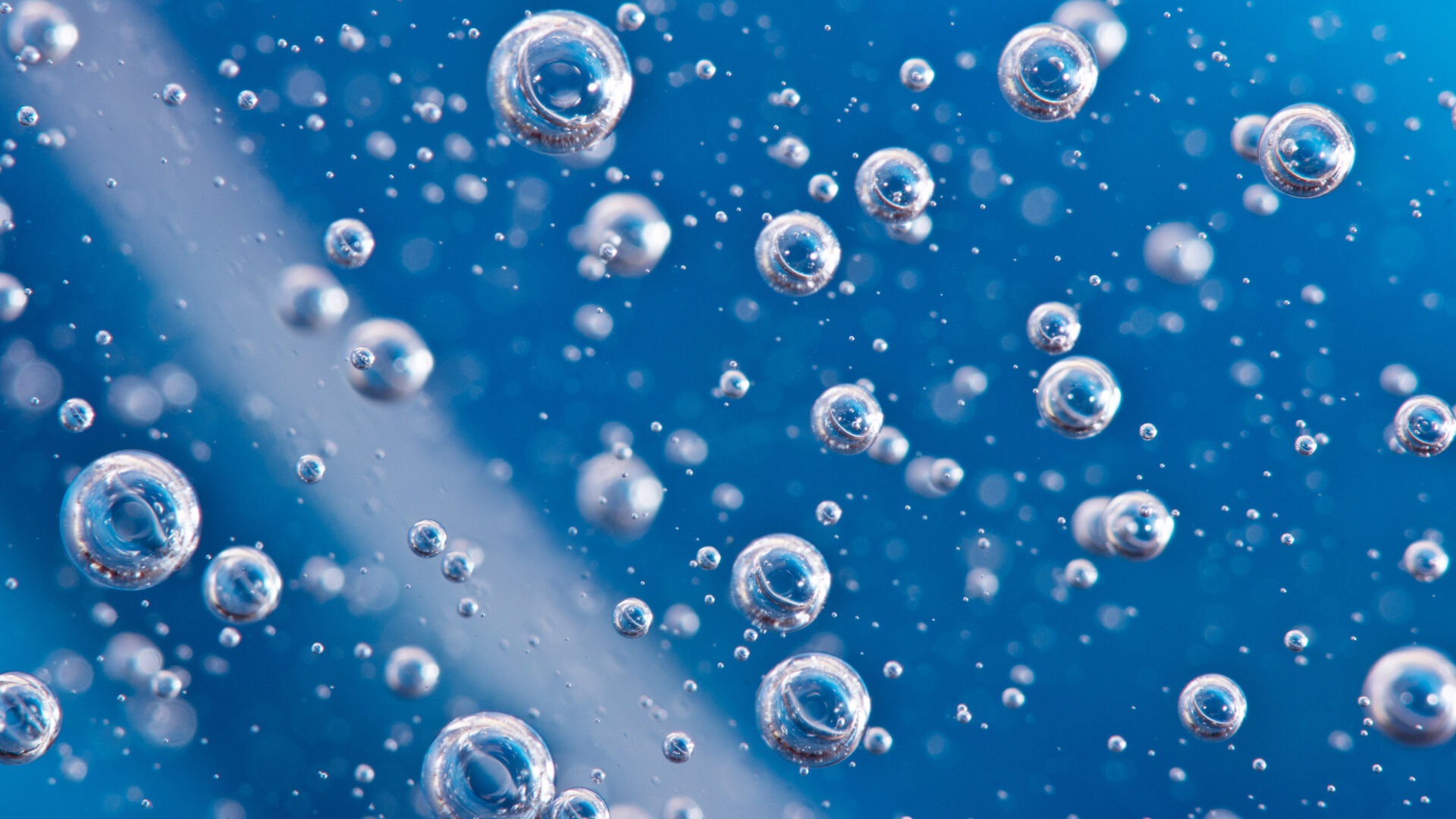 Stickstoff Blasen in Flüssigkeit (Symbolbild)